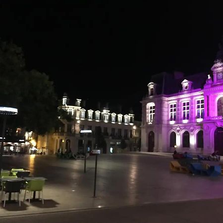 Le Square : Appartement Climatise En Centre Ville Poitiers Extérieur photo